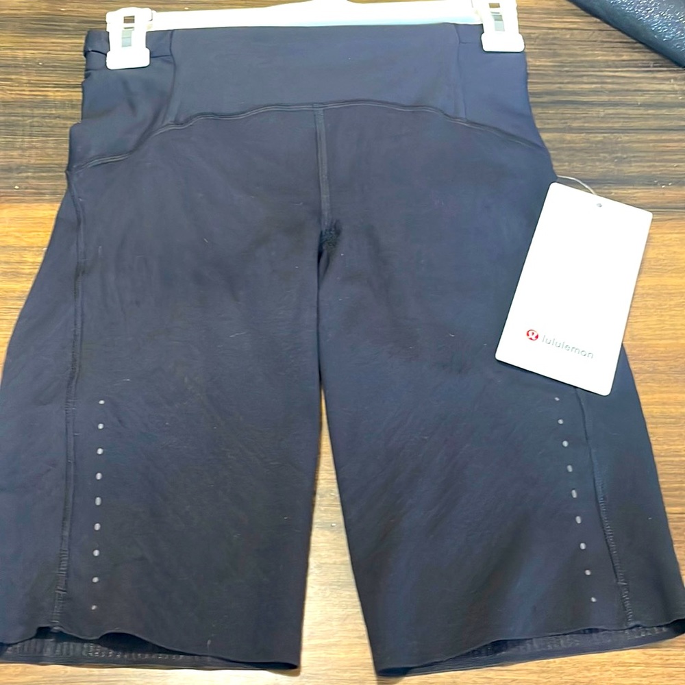 NWT black Lululemon sense knit shorts